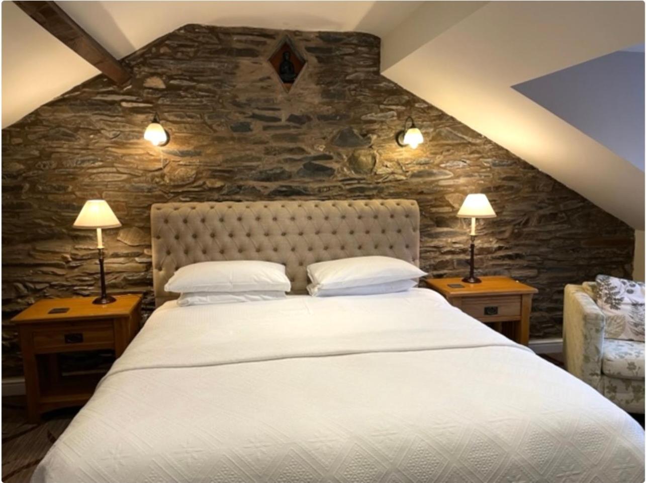 Yewfield Self Catering Apartments 호크셰드 외부 사진
