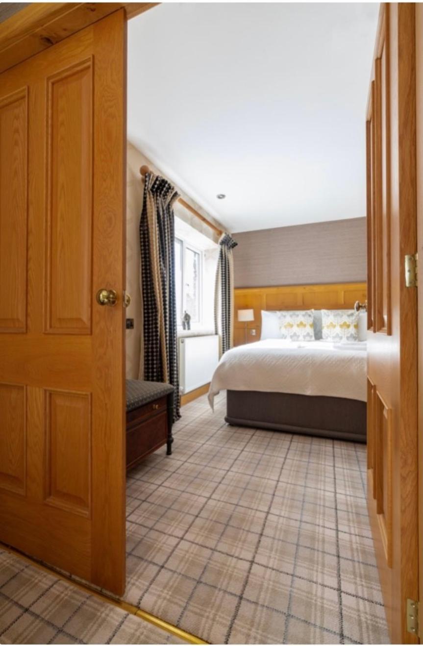 Yewfield Self Catering Apartments 호크셰드 외부 사진