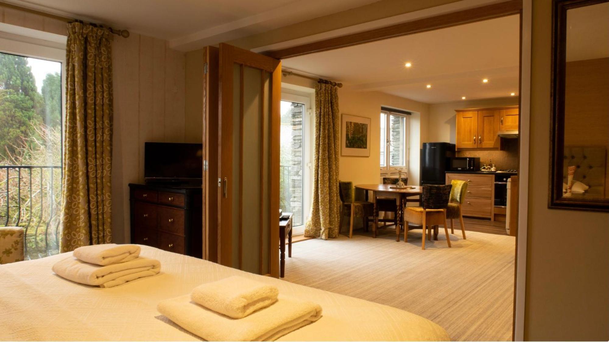 Yewfield Self Catering Apartments 호크셰드 외부 사진