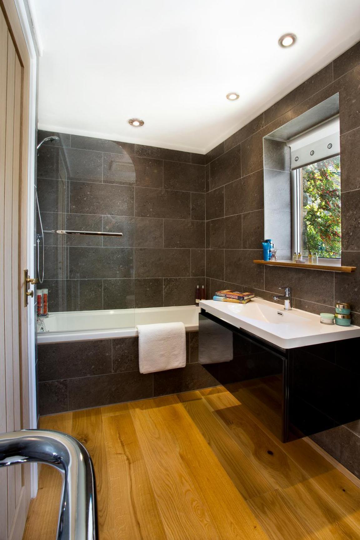 Yewfield Self Catering Apartments 호크셰드 외부 사진